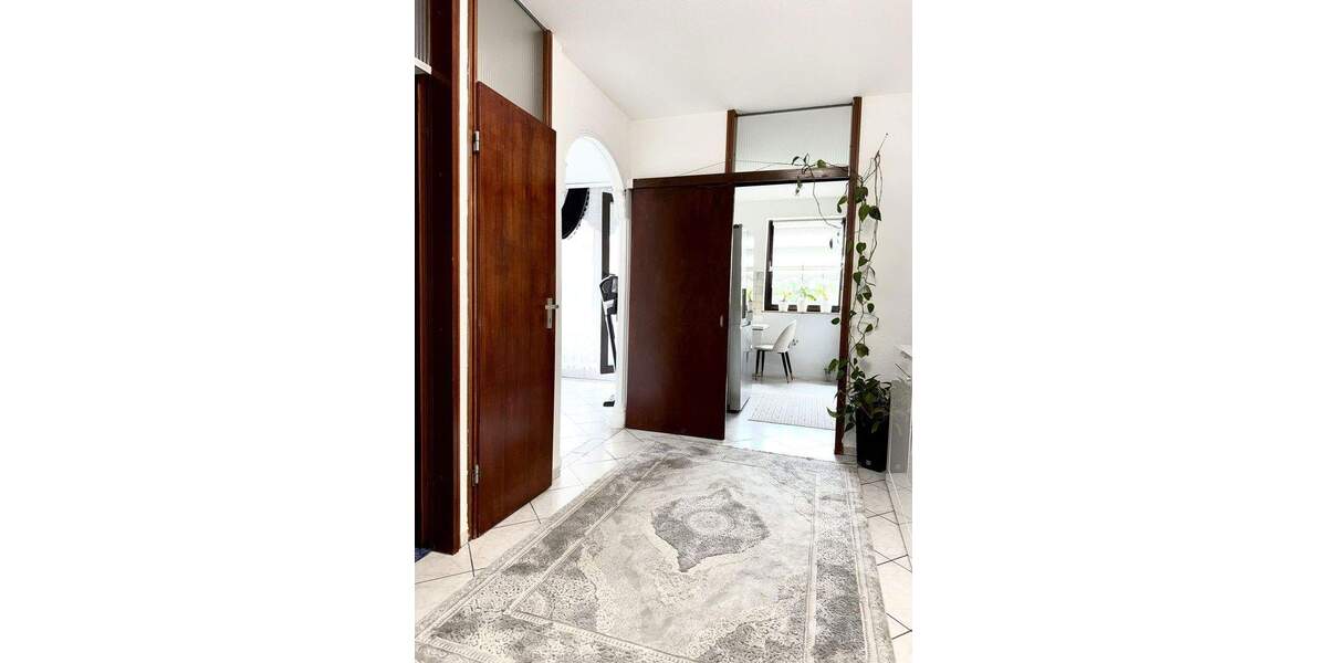 Wohnen mit Wohlfühlfaktor - Traumhafte 4-Zimmer-Wohnung mit Balkon und Tiefgaragenstellplatz 4 zimmer