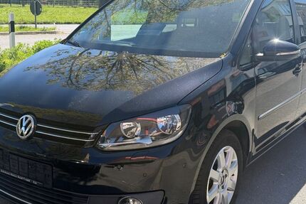 VW Touran 179.000 km 7.900 &euro; Groß-Gerau 64521