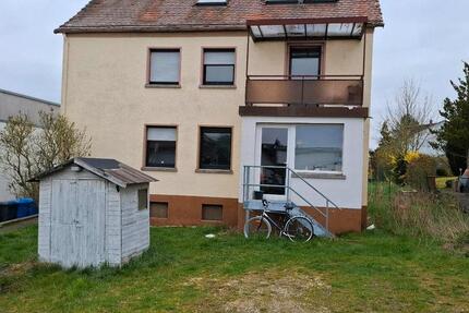 Haus Bad Camberg - 7 Zimmer, 164 m&sup2;, 320.000&euro; | Angebot:25950741