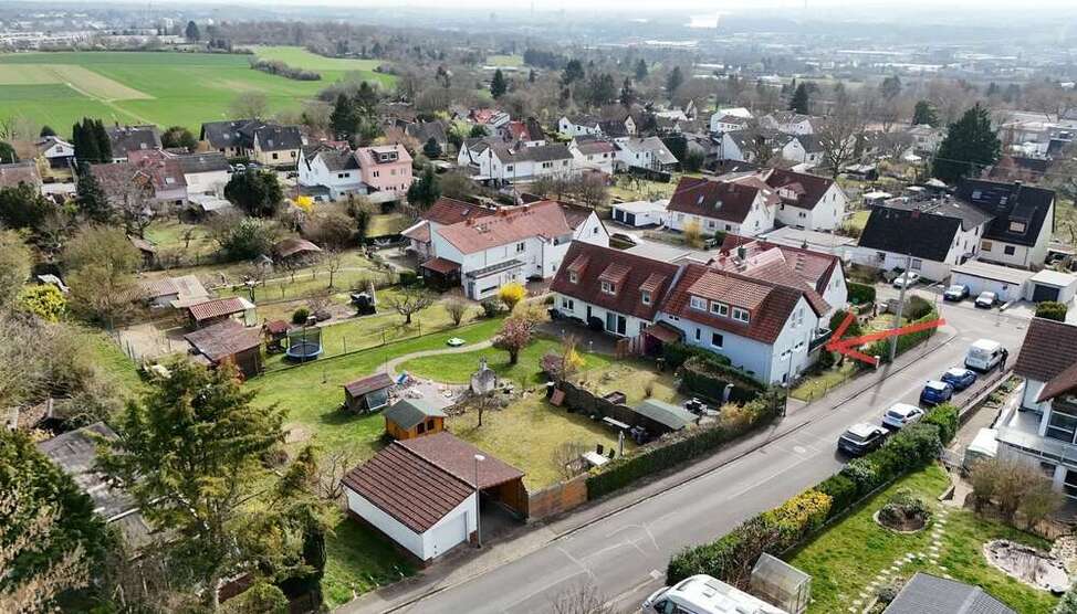 Haus zum Kaufen in Wiesbaden 869.000 € 223 m²