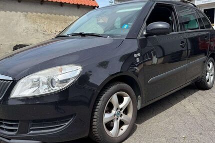 Skoda Fabia 149.800 km 4.199 &euro; Eppstein 65817