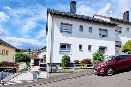 Haus zum Kaufen in Wiesbaden 749.000 € 167.7 m² 7 zimmer