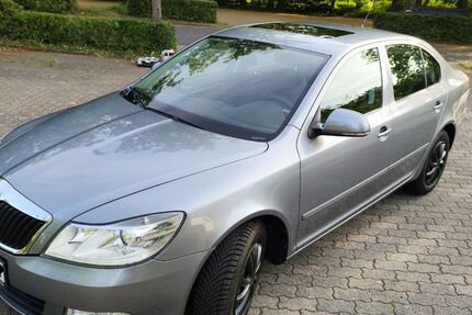 Skoda Octavia 55.000 km 11.990 &euro; Schwalbach am Taunus 65824