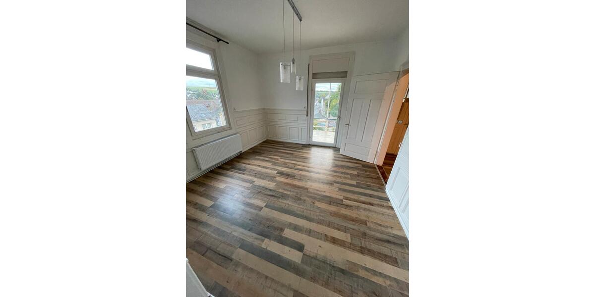 Etagenwohnung Hahnstätten - 4 Zimmer, 105 m&sup2;, 780&euro; | Angebot:26635124