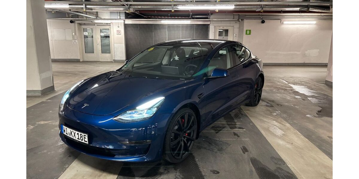 Tesla Model 3 88.000 km 26.000 &euro; Eltville am Rhein 65343