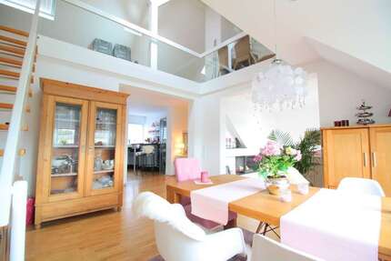 Wohnung zum Mieten in Frankfurt am Main 1.300 € 102 m²