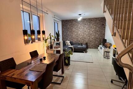 Wohnung Mainz Lerchenberg - 2 Zimmer, 75 m&sup2;, 1.200&euro; | Angebot:25150404