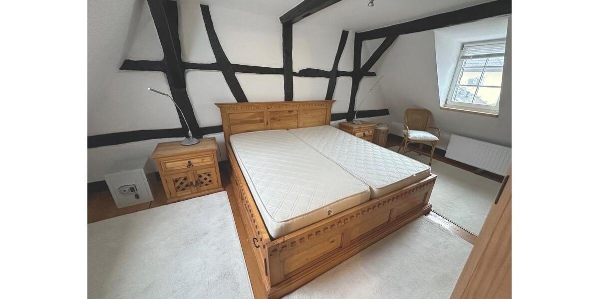 Reihenhaus Königstein im Taunus - 9 Zimmer, 170 m&sup2;, 2.300&euro; | Angebot:25352064