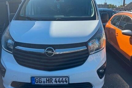 Opel Vivaro 212.000 km 17.000 € Mörfelden Waldorf 64546