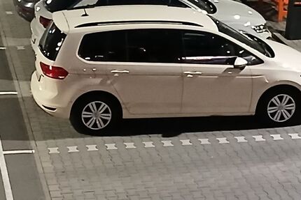 VW Touran 187.155 km 9.900 &euro; Mainz kostheim 55246