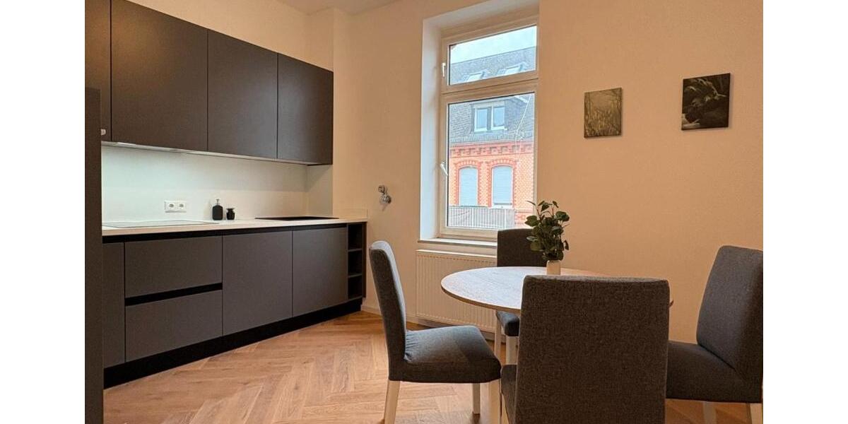 Etagenwohnung Wiesbaden Nordost - 4 Zimmer, 12 m&sup2;, 650&euro; | Angebot:26102421