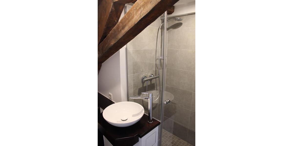 Dachgeschoßwohnung Idstein - 2 Zimmer, 82 m&sup2;, 1.130&euro; | Angebot:25759553