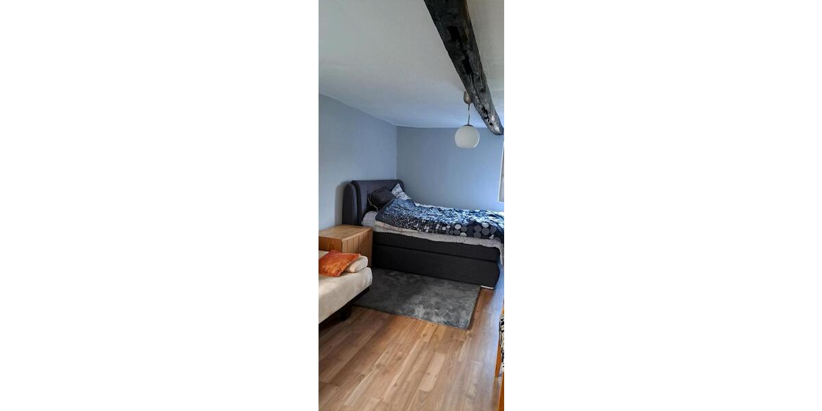 Etagenwohnung Waldems - 3 Zimmer, 100 m&sup2;, 500&euro; | Angebot:23875889