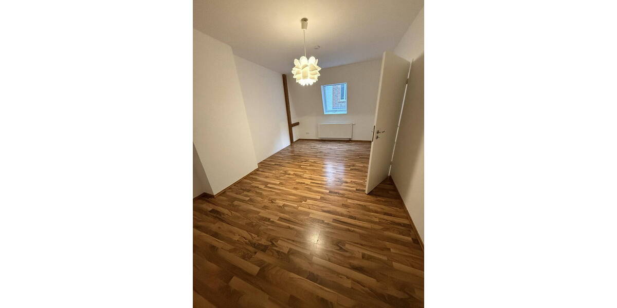 Mehrfamilienhaus, Wohnhaus Wiesbaden Klarenthal - 2 Zimmer, 59 m&sup2;, 818&euro; | Angebot:26411714