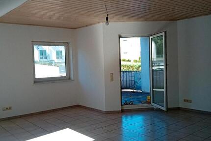 Wohnung Waldems - 3 Zimmer, 110 m&sup2;, 800&euro; | Angebot:25977156