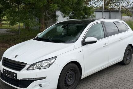 Peugeot 308 176.987 km 4.750 &euro; Budenheim 55257