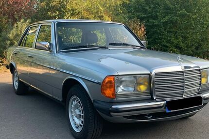 Mercedes-Benz 300 89.855 km 17.900 &euro; Kiedrich 65399