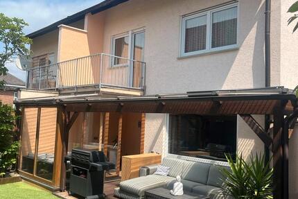 Renovierte DHH zum Sofortbezug 6 zimmer