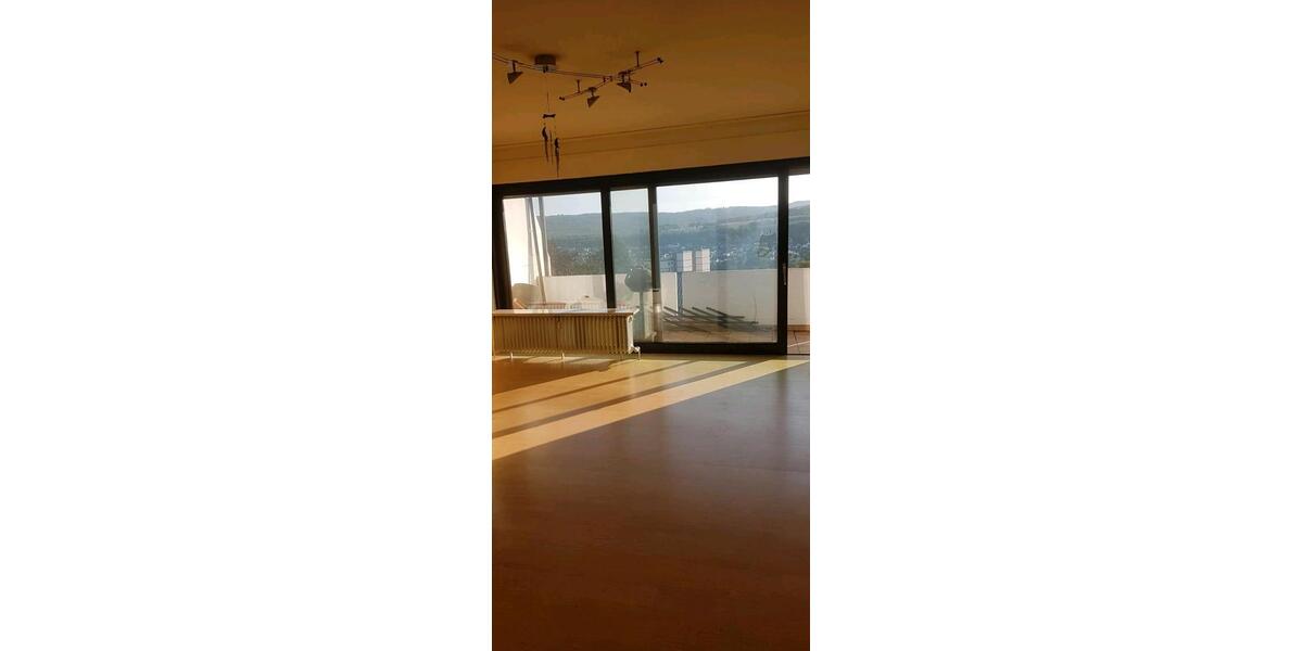 Etagenwohnung Niedernhausen - 4.5 Zimmer, 90 m&sup2;, 340.000&euro; | Angebot:27271675