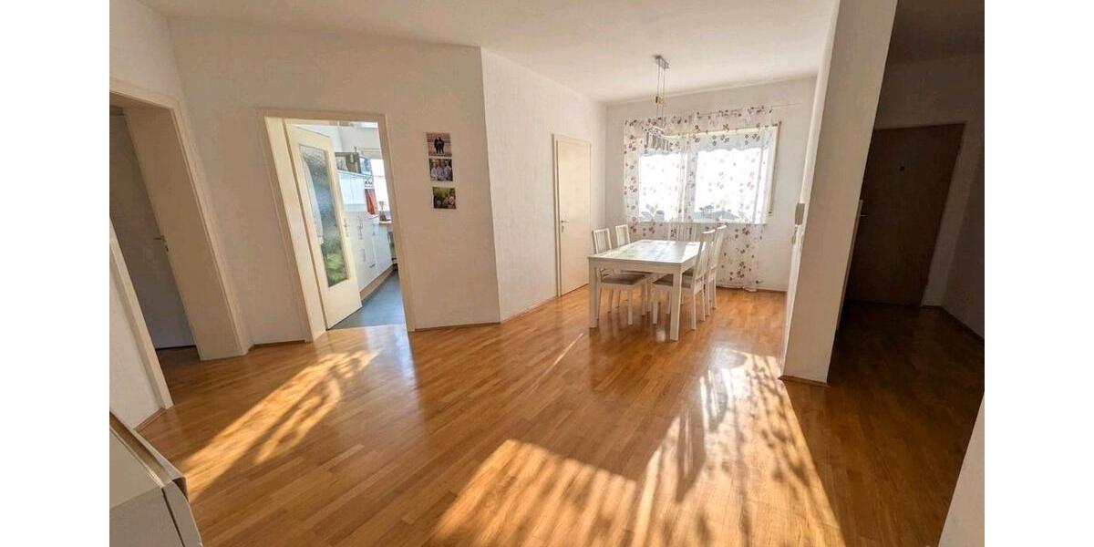Etagenwohnung Rüsselsheim am Main - 4 Zimmer, 111 m&sup2;, 340.000&euro; | Angebot:26710092