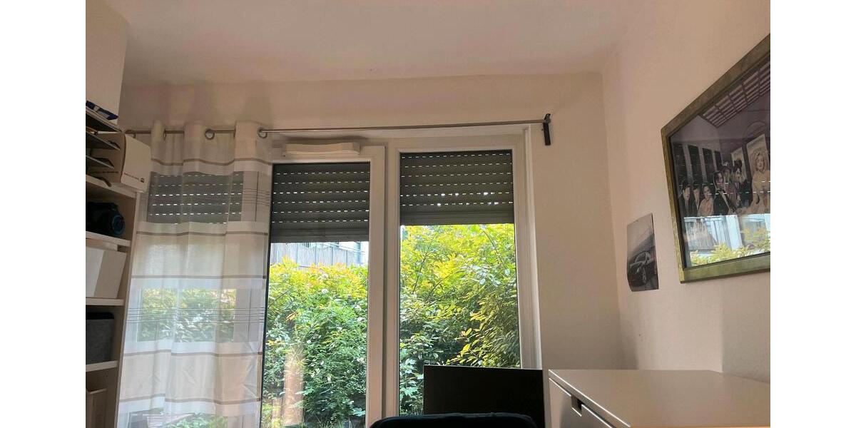Erdgeschoßwohnung Frankfurt am Main Bockenheim - 1.5 Zimmer, 44 m&sup2;, 1.130&euro; | Angebot:26700000