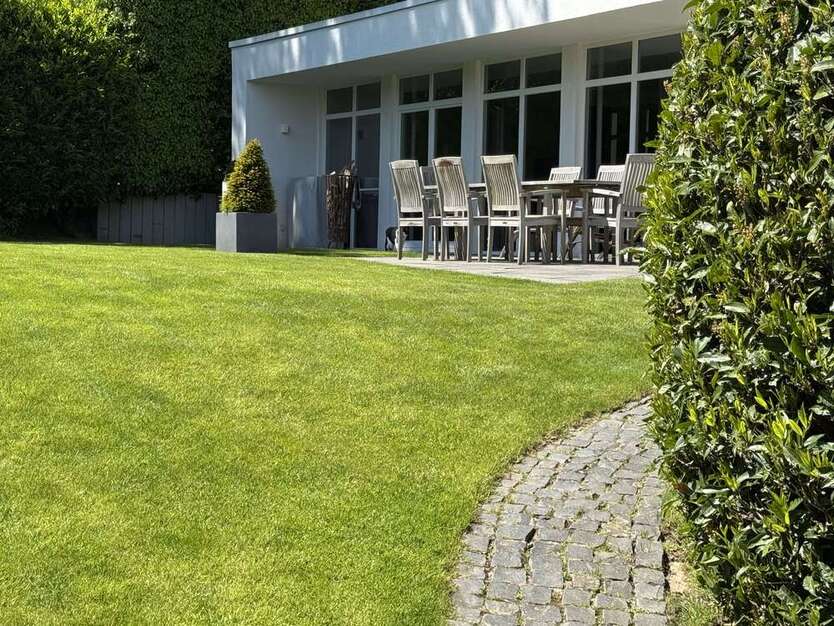 Haus zum Kaufen in Kronberg 3.750.000 € 254 m² 6 zimmer