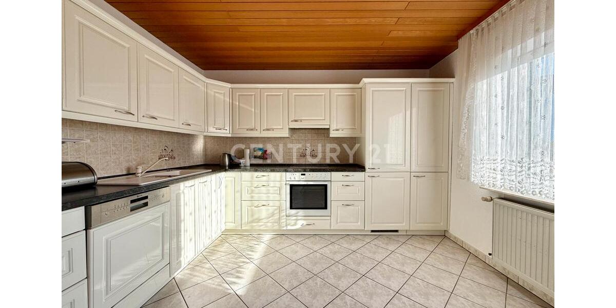 Erdgeschoßwohnung Groß-Gerau Gerau - 4 Zimmer, 121 m&sup2;, 1.400&euro; | Angebot:24571944