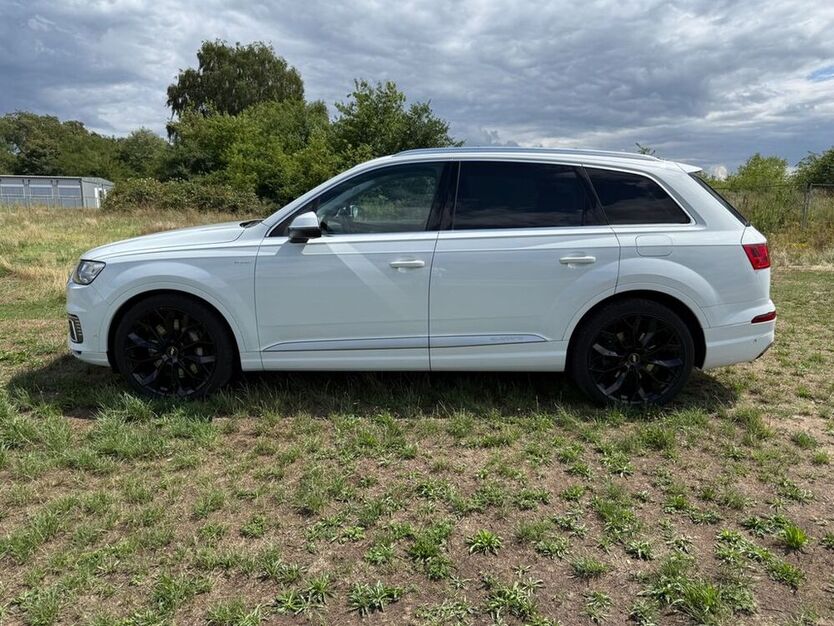 Q7