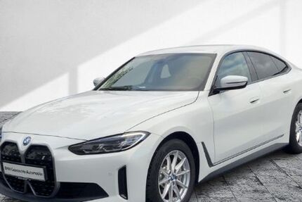 BMW i4 22.050 km 36.499 € Frankfurt 60314
