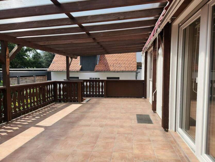 Frankfurt-Kalbach, großzügige 3 Zi. EG ETW, Terrasse, Gartenanteil, Garage und Nebengebäude