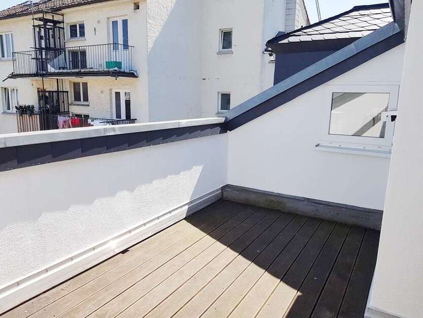 Wohnung zum Mieten in Wiesbaden 990 € 98 m²