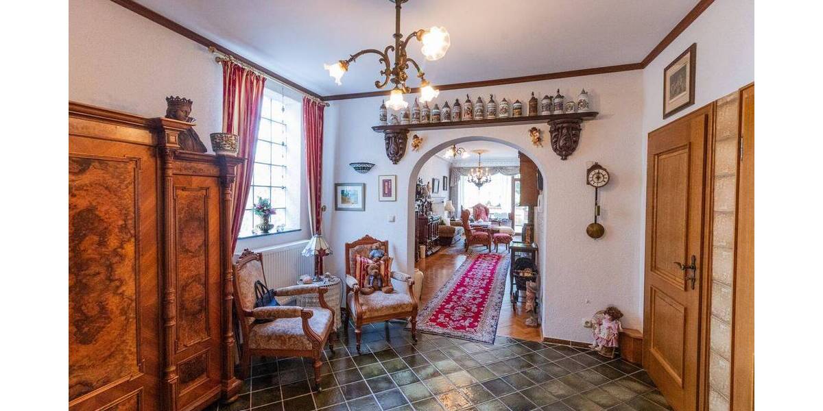 Etagenwohnung Bischofsheim - 8 Zimmer, 275 m&sup2;, 850.000&euro; | Angebot:26498818