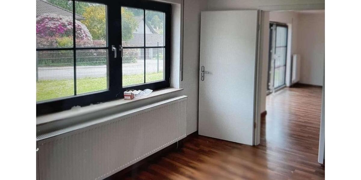Etagenwohnung Waldems - 5 Zimmer, 155 m&sup2;, 1.180&euro; | Angebot:26577795