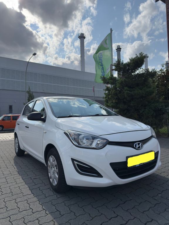 i20