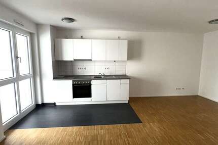 Wohnung Frankfurt Gallus - 2 Zimmer, 62 m&sup2;, 1.075&euro; | Angebot:27091319