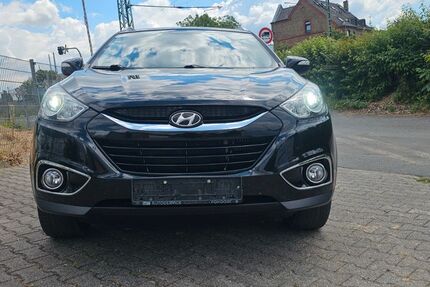 Hyundai ix35 234.222 km 6.400 &euro; Wiesbaden 65201