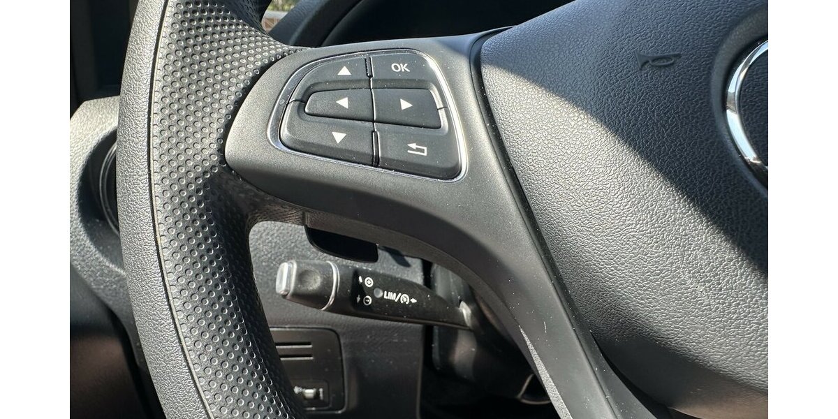 Mercedes-Benz Vito Tourer 114 CDI Pro extralang 37.257 km 34.391 &euro; Mainz 55122