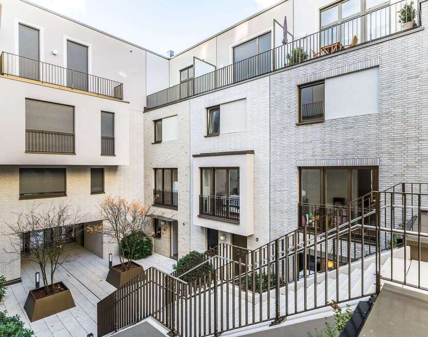 Haus zum Kaufen in Wiesbaden 715.000 € 118.86 m²
