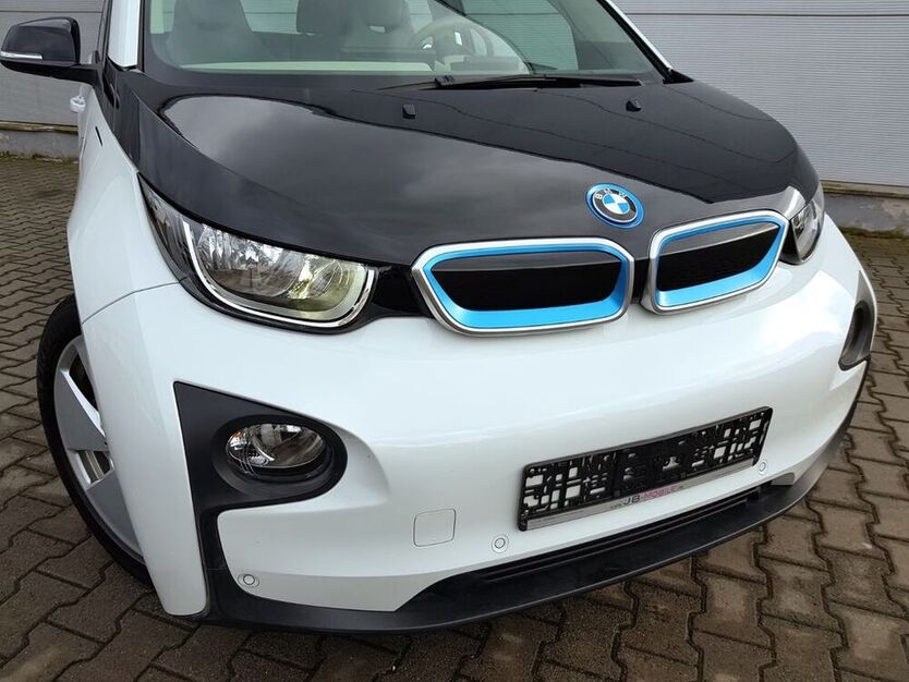 i3
