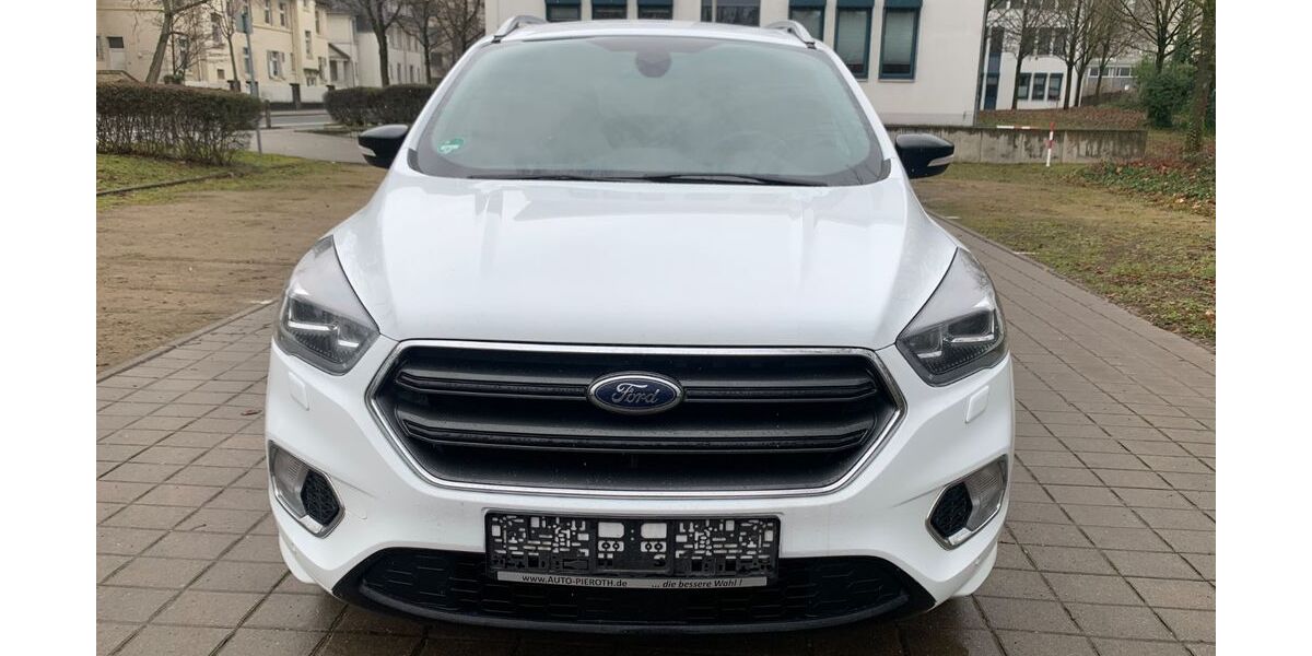 Ford Kuga 130.727 km 14.699 &euro; Mainz-Kastel 55252