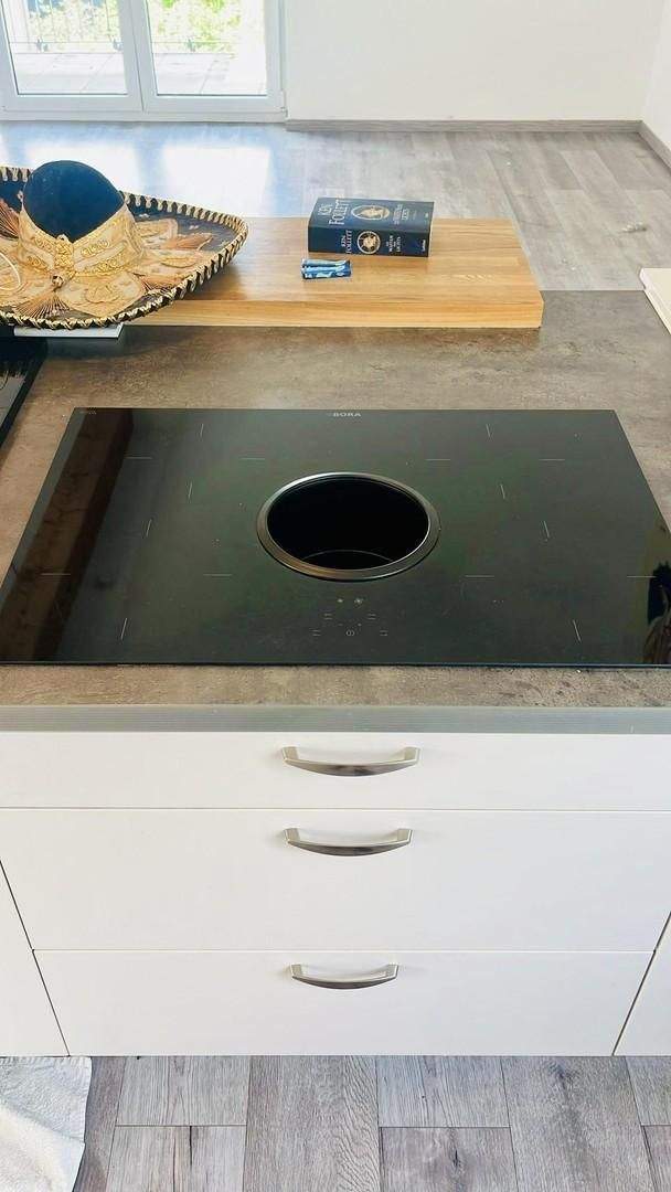 Geräumige Familienwohnung mit Balkon in Frankfurt am Main 7 zimmer