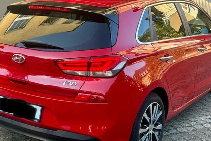 Hyundai i30 159.900 km 8.999 &euro; Wiesbaden 65191