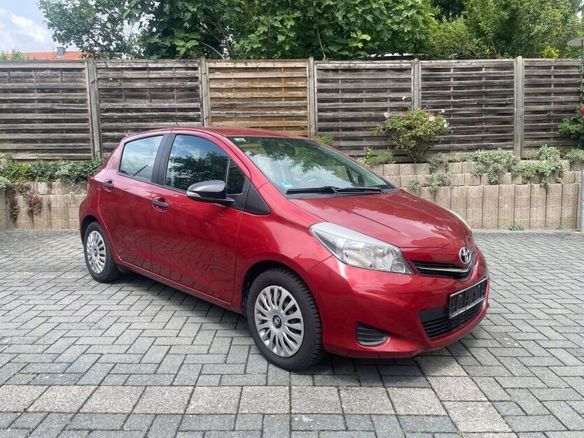 Yaris