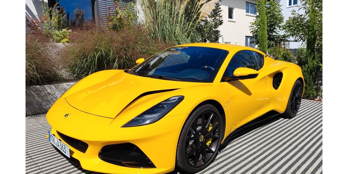 Lotus Emira 1.500 km 82.900 &euro; Bad Soden 65812