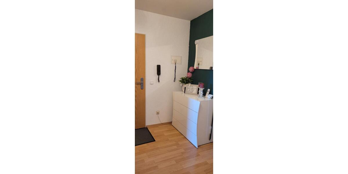 Etagenwohnung Idstein - 3 Zimmer, 90 m&sup2;, 950&euro; | Angebot:26339687