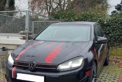 VW Golf 130.000 km 6.800 € Oestrich Winkel 65375