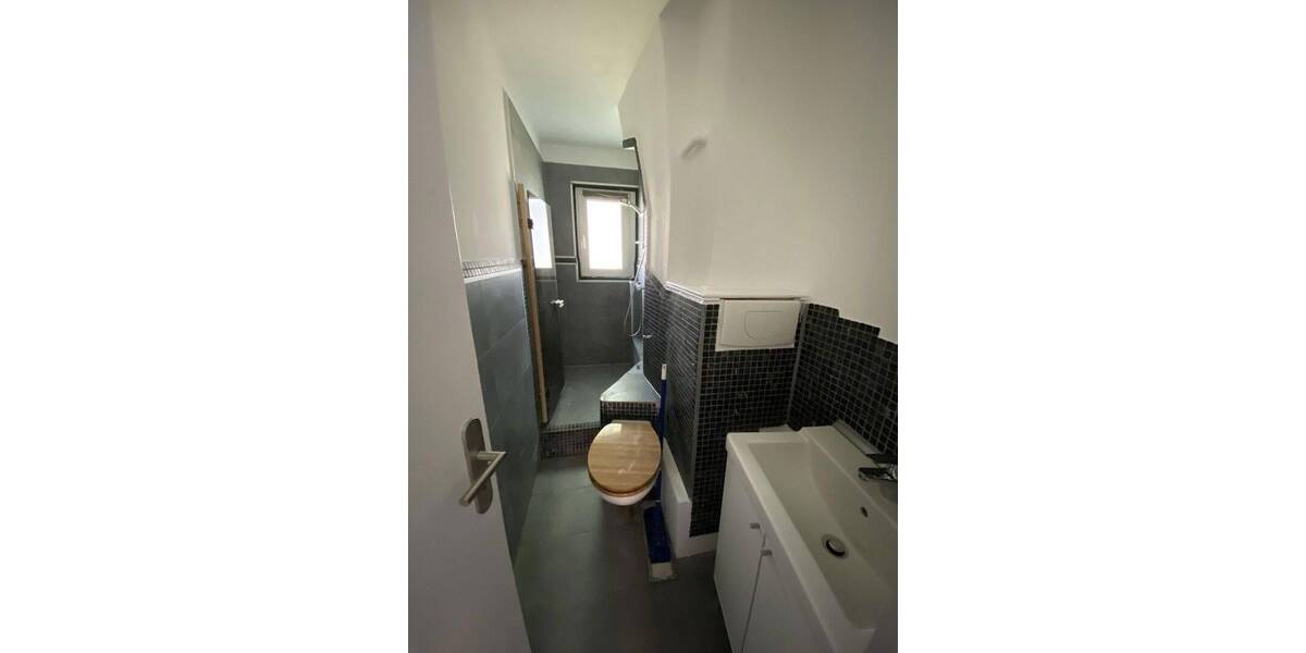 Wohngemeinschaft in Bad Soden sucht eine neue Mitbewohnerin ab 01.01.2026 1 zimmer