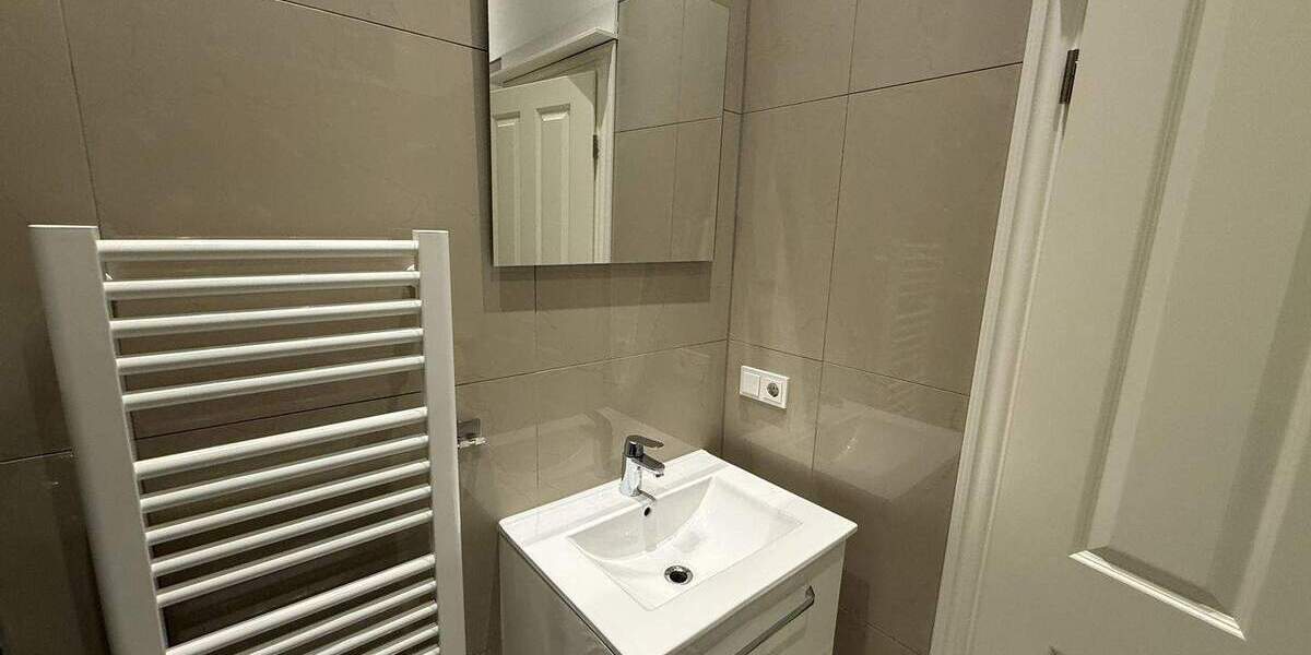 Etagenwohnung Wiesbaden - 5 Zimmer, 152 m&sup2;, 699.000&euro; | Angebot:25833553