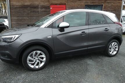 Opel Crossland (X) 83.300 km 9.750 &euro; Rüsselsheim 65428