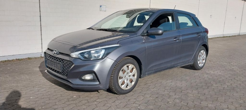 Hyundai i20 108.000 km 6.999 &euro; Kelkheim ( Taunus ) 65779